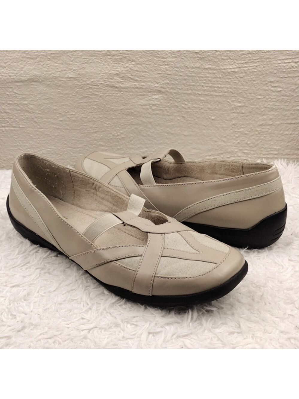 Easy Street Comfort Wave Mushroom Faux Leather Square Toe Slip On Driver Shoe